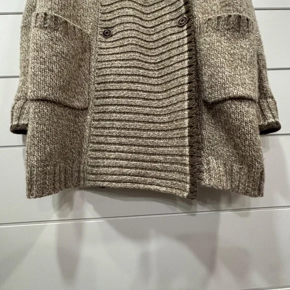 Roots women's oatmeal and white knit double breasted wool blend sweater size M - Picture 4 of 15